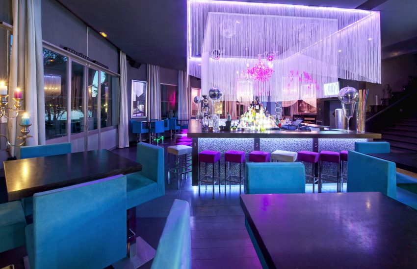 Décoration Restaurant Bar Annecy Le Moon