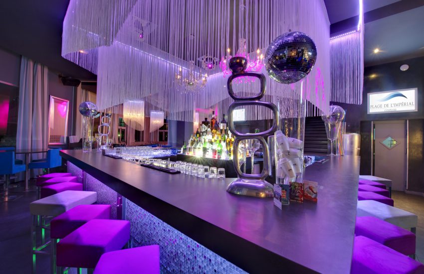 Décoration Restaurant Bar Annecy Le Moon