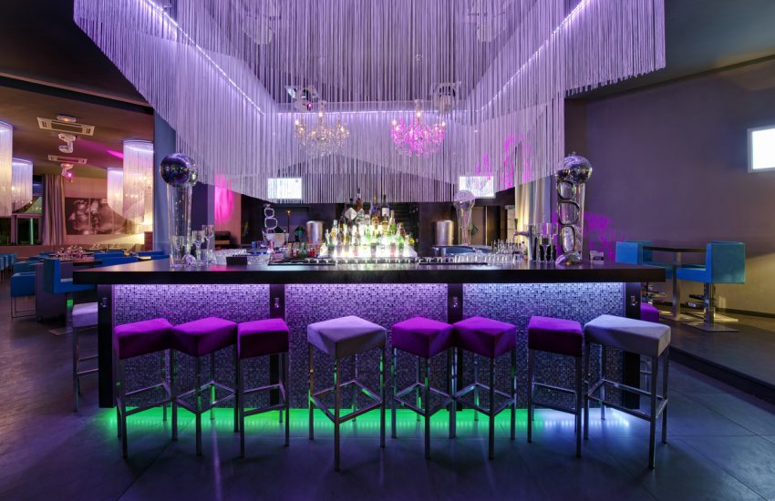 Décoration Restaurant Bar Annecy Le Moon