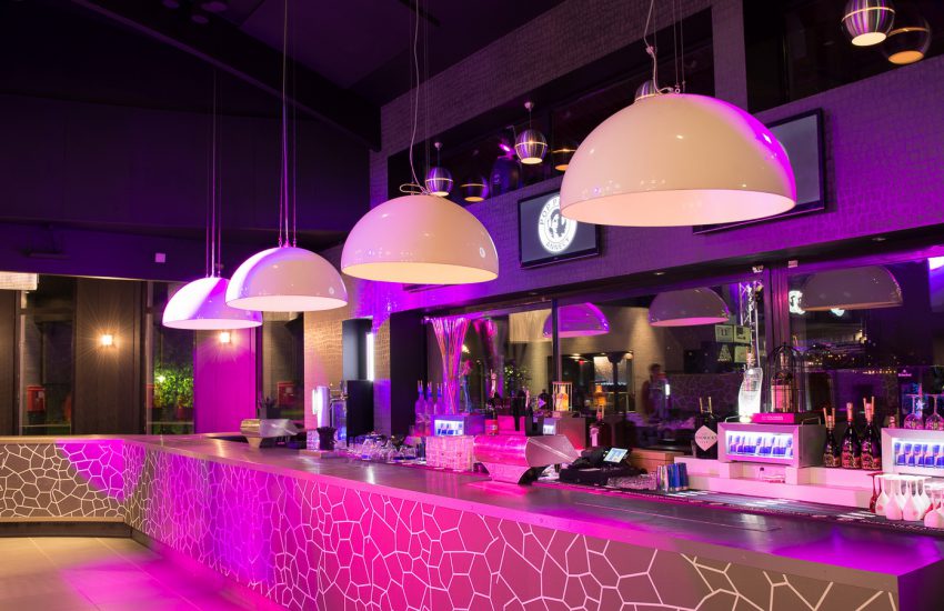 Décoration discothèque Annecy pop Plage