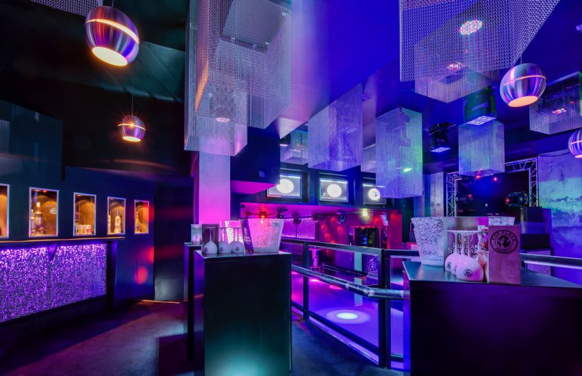 Décoration discothèque Annecy pop Plage