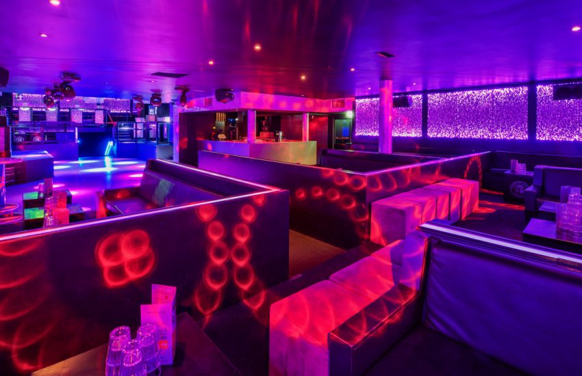 Décoration discothèque Annecy pop Plage